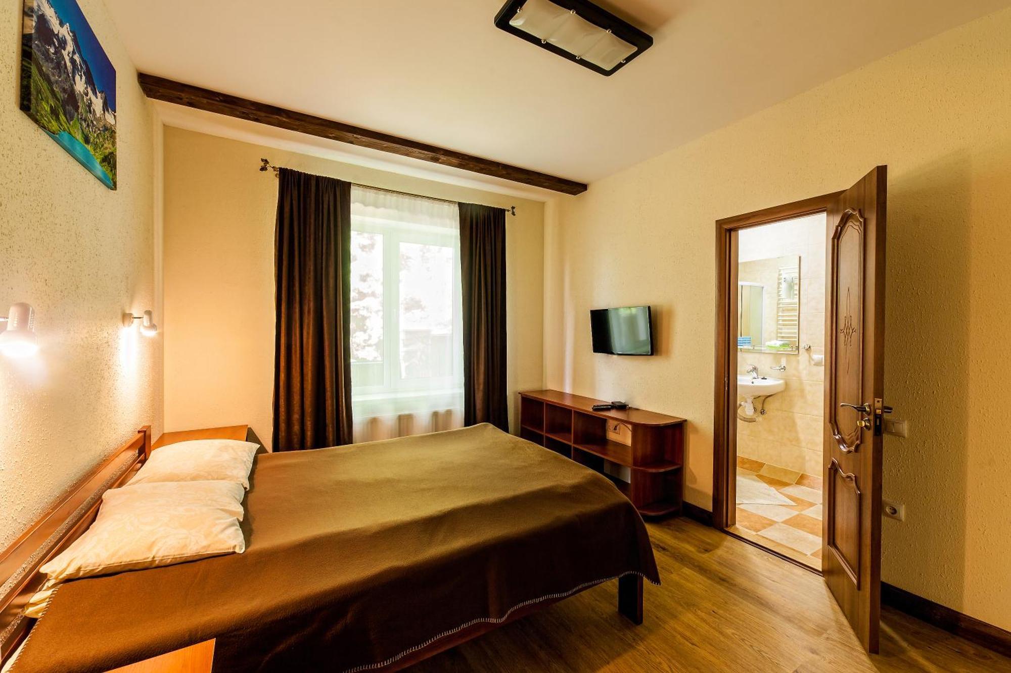 Alpiyskiy Yablunytsya Habitación foto