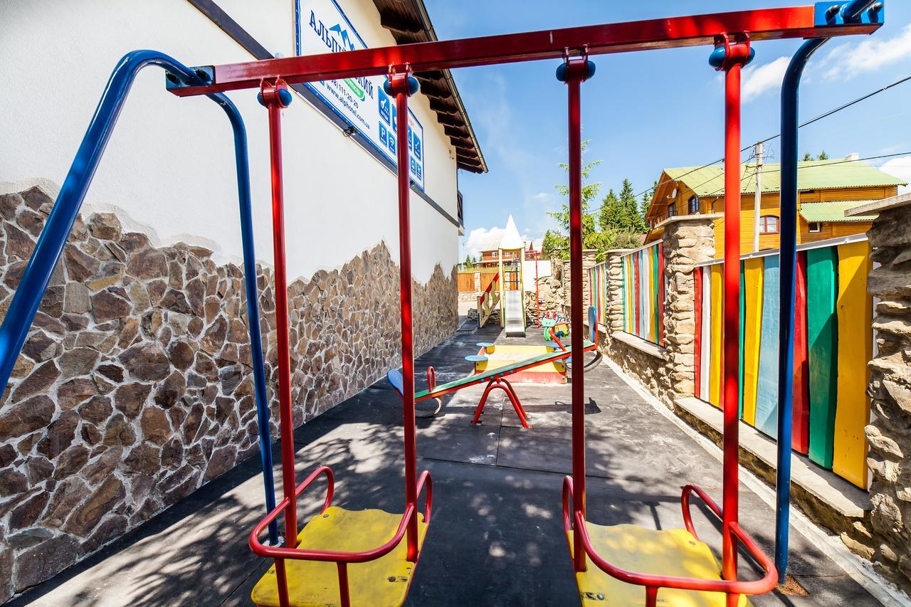 Alpiyskiy Yablunytsya Exterior foto
